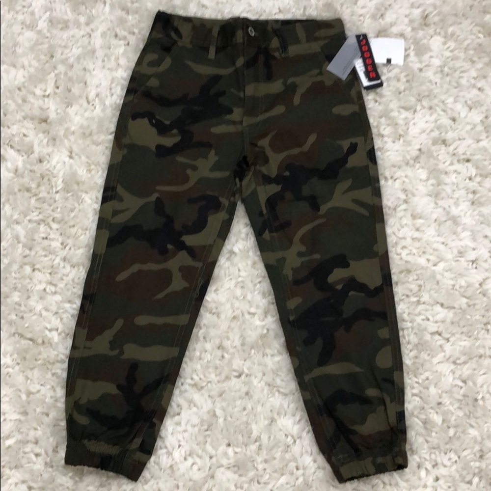 3/$20 Unisex Camouflage Jogger Pants!